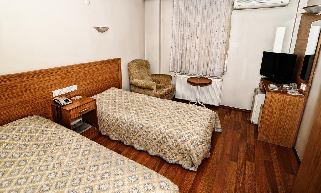 גירסון Serenti Hotel חדר תמונה